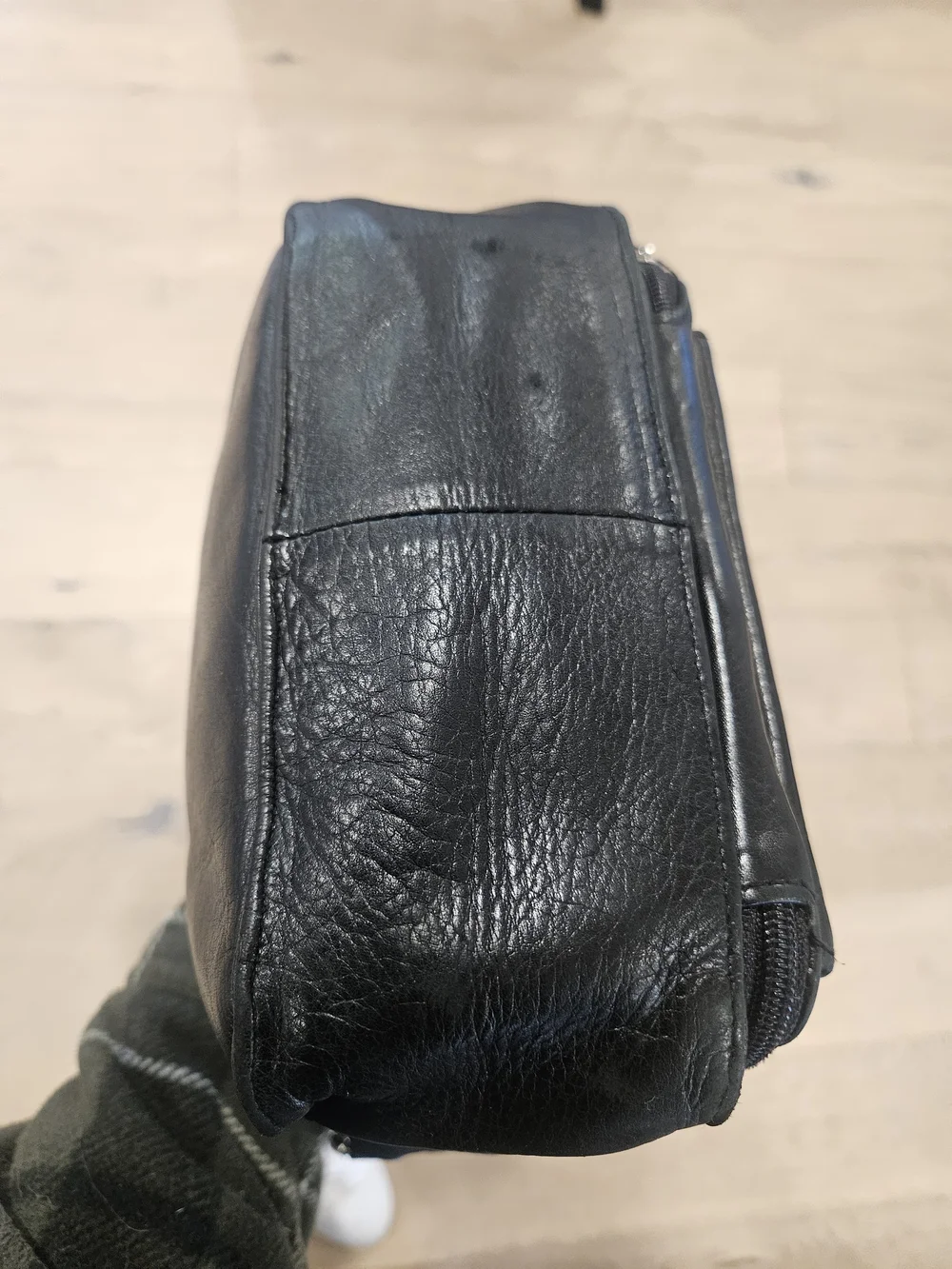 Vintage Perlina NY Black Leather Travel Crossbody Organizer Bag